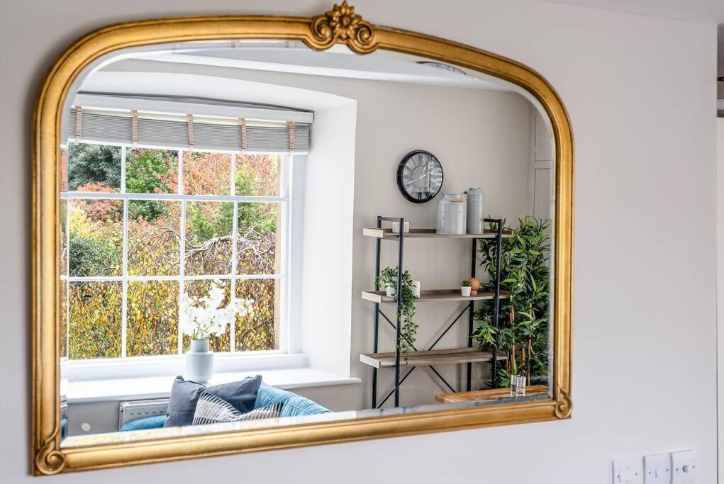 Stunning 2 Bedroom Apartment in Converted Chapel Bath Exterior foto